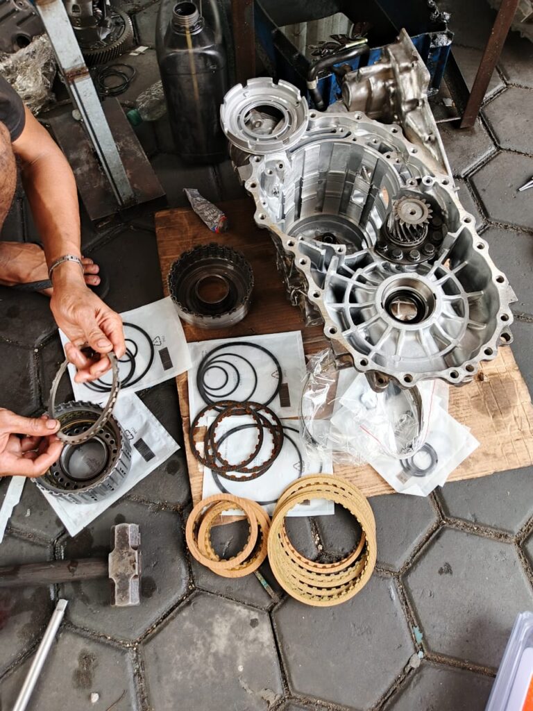 Service Transmisi mobil matic