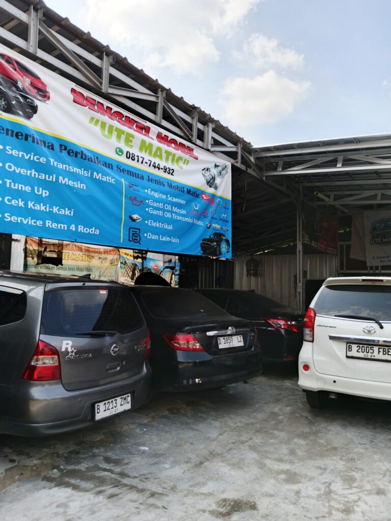 Bengkel servis mobil matic di Bekasi
